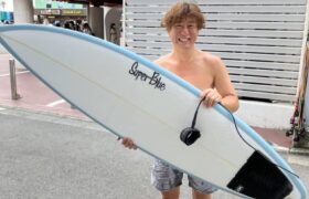 8B2A1A7C-E00F-421B-BBB5-13872F8ECE88